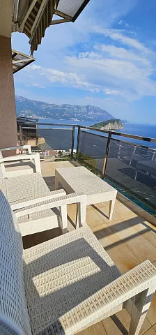 78 m² apartment in Budva, Vidikovac, with a panoramic view of the Adriatic Sea — photo 9